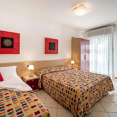 Great Three For 6 Guests Hotel Bibione