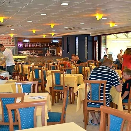 Hotel Great Three For 6 Guests 3*